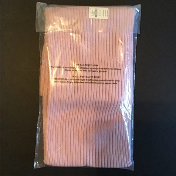 VS PINK beanie & scarf - Picture 5 of 5